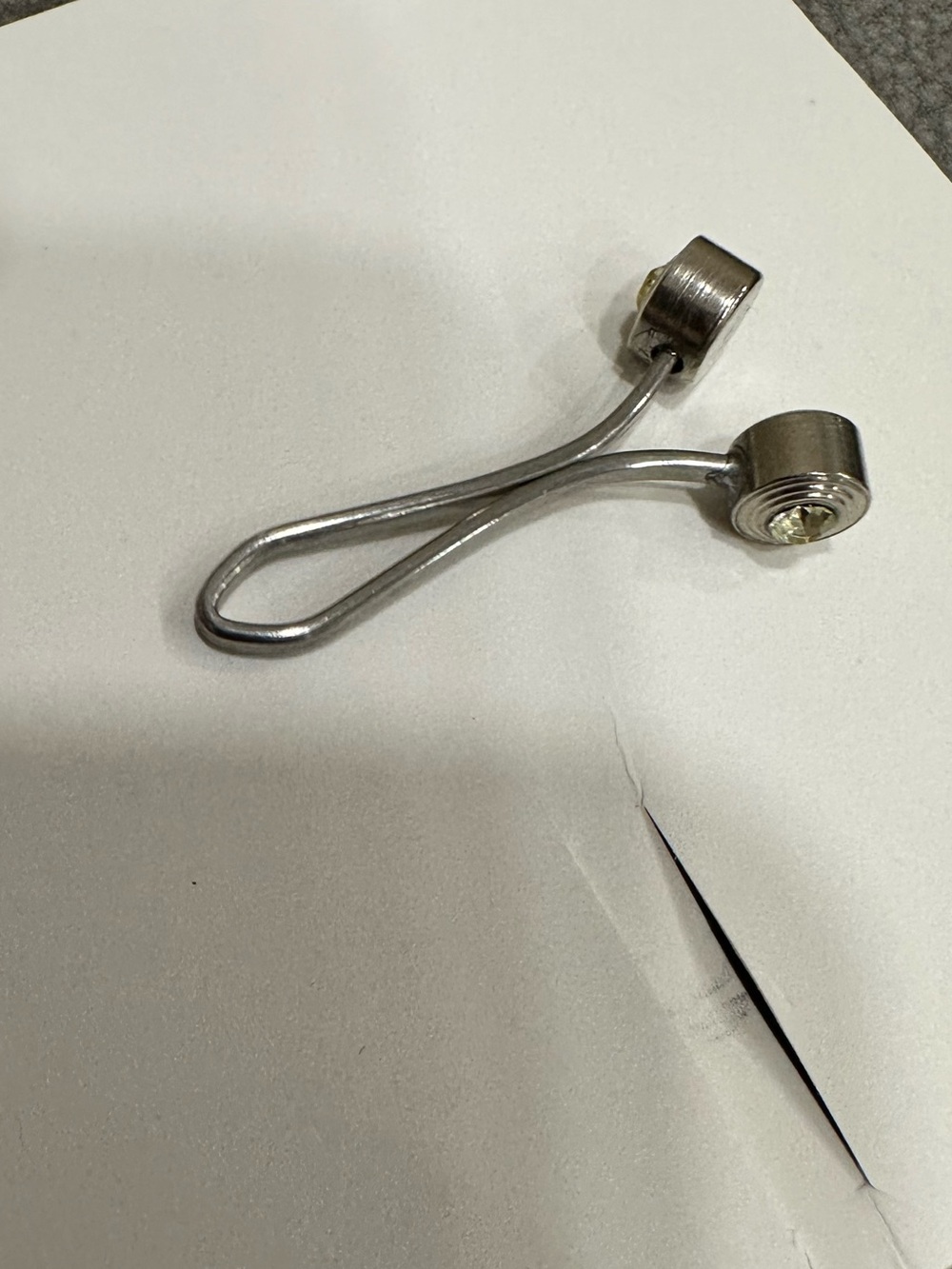 Scarf pin steel with white crystal